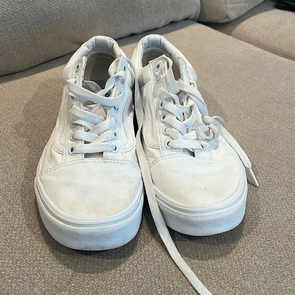 Vans Other - Vans old school Canvas Shoe White unisex sz 9 men's  Iconic Shoe